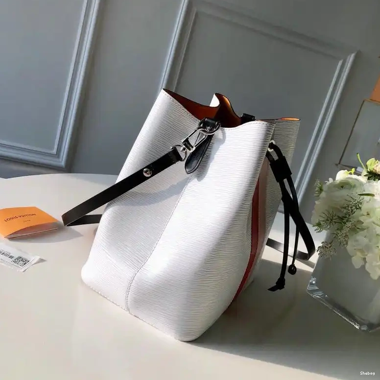 Bags 19T1L0345 LV 0725